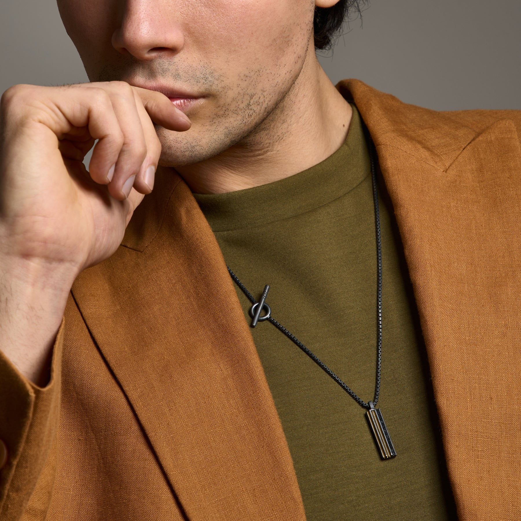 ACIES GEMSTONE PENDANT