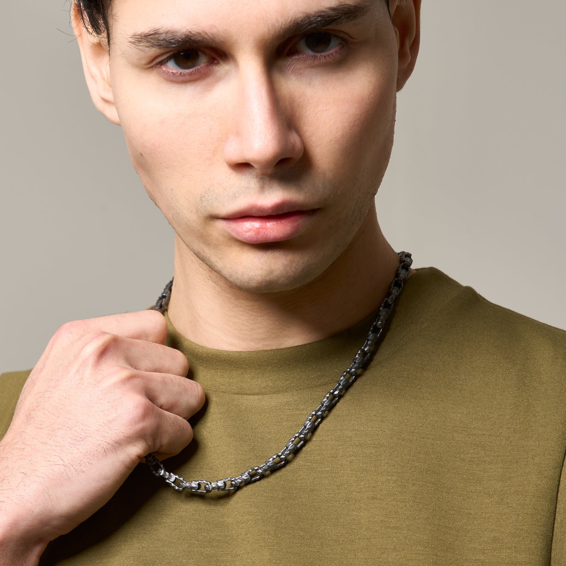 Ulysses Pulled Chain