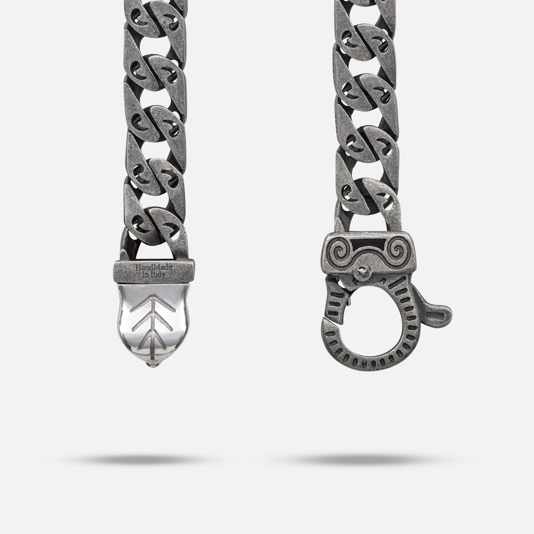 FLAMING TONGUE 6MM Necklace with Pave Diamonds