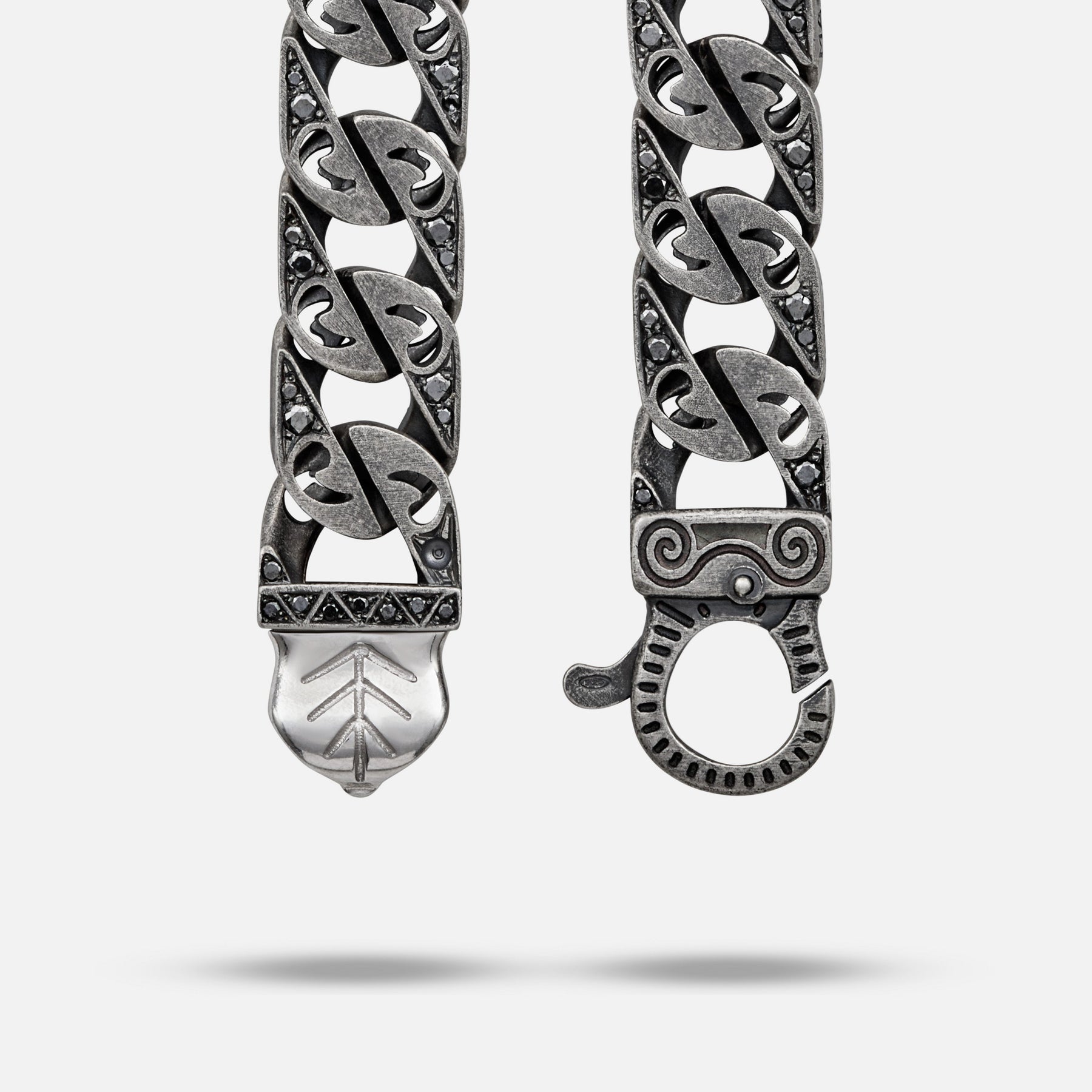 FLAMING TONGUE 9MM Necklace with Pave Diamonds