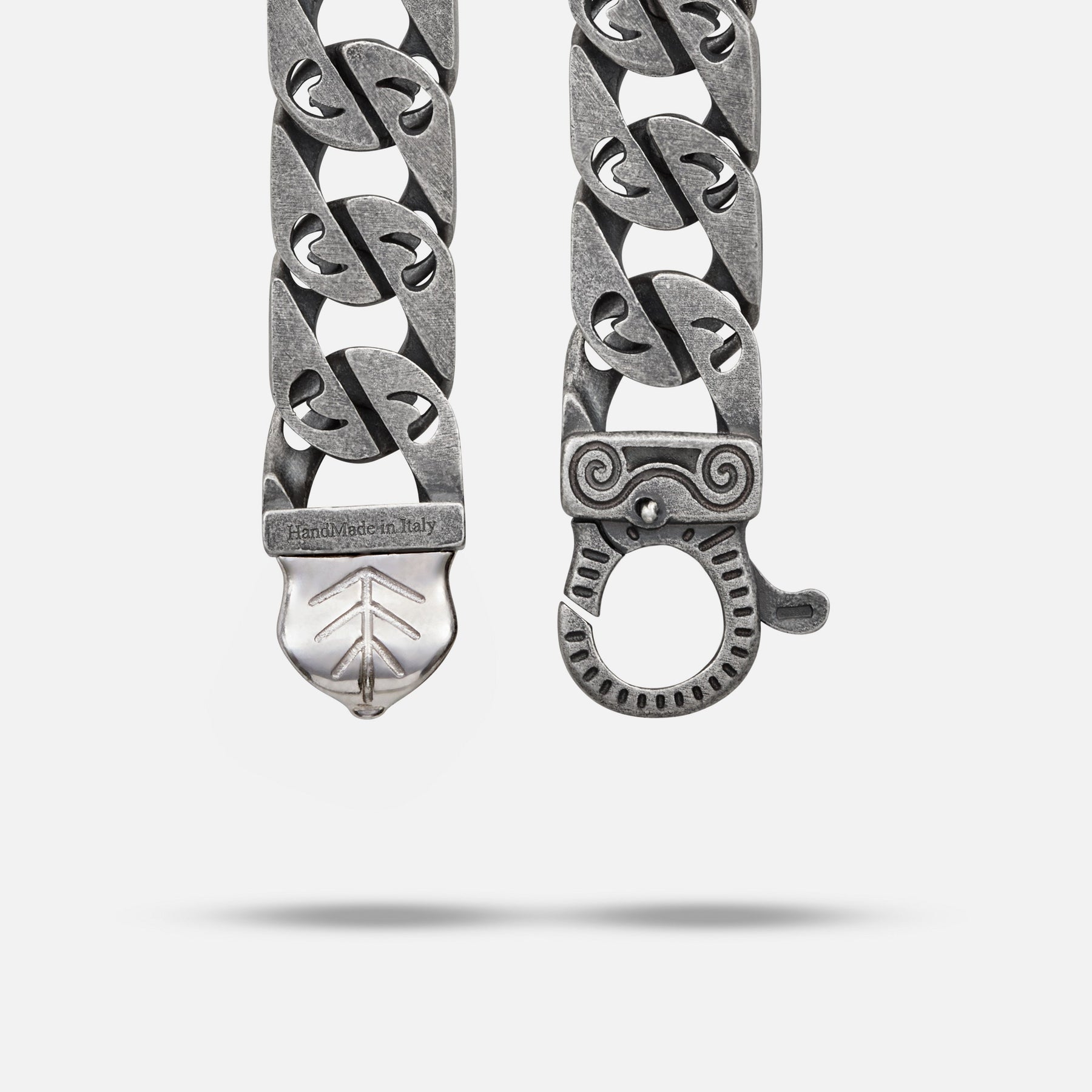 FLAMING TONGUE 9MM Necklace with Pave Diamonds