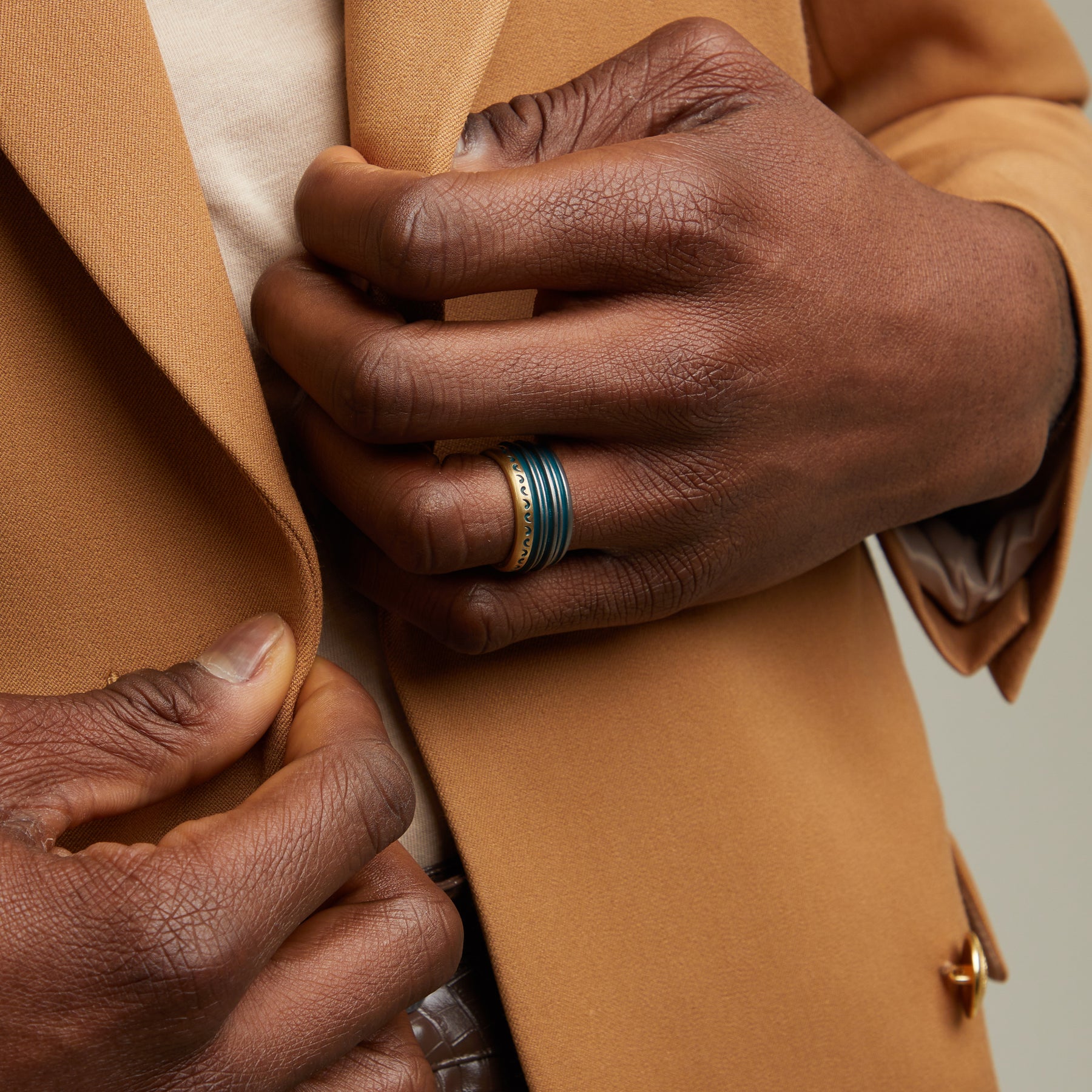 ACIES WIDE MIXED METAL RING