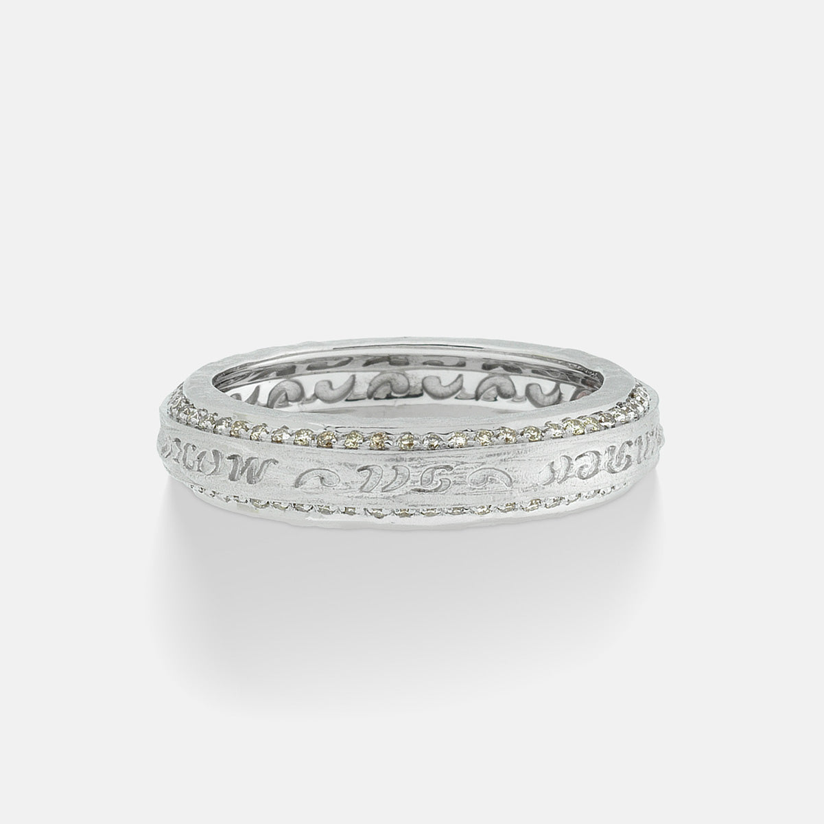 L'altra metà anello stretto con diamanti champagne a doppia linea e oro bianco 18 kt