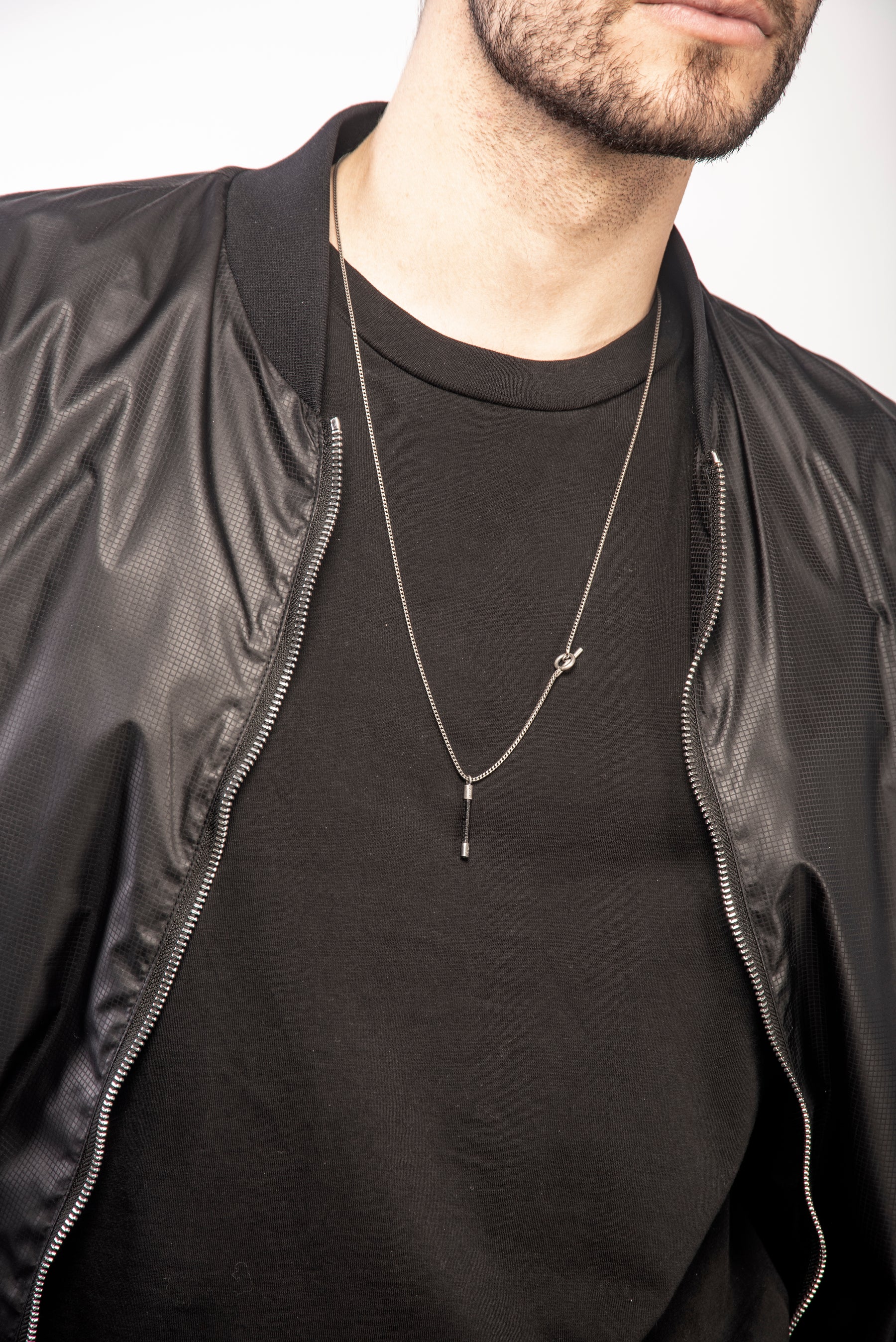 LASH Drop Chain, Black Leather-Model View1