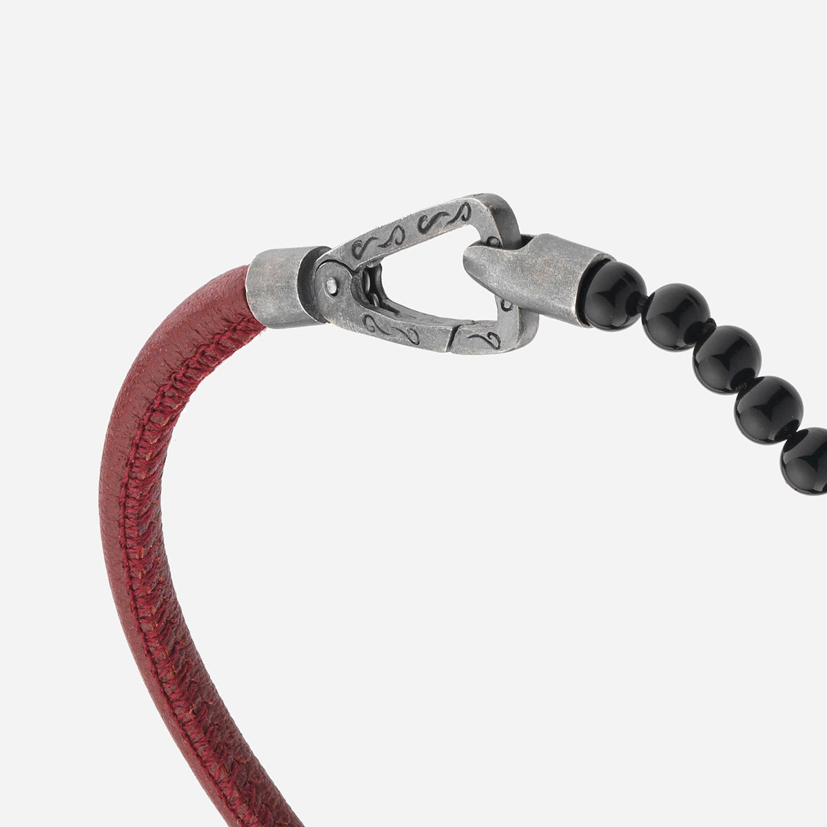 LASH 4 mm Beaded Bracelet, Onyx, Red Leather-Close View