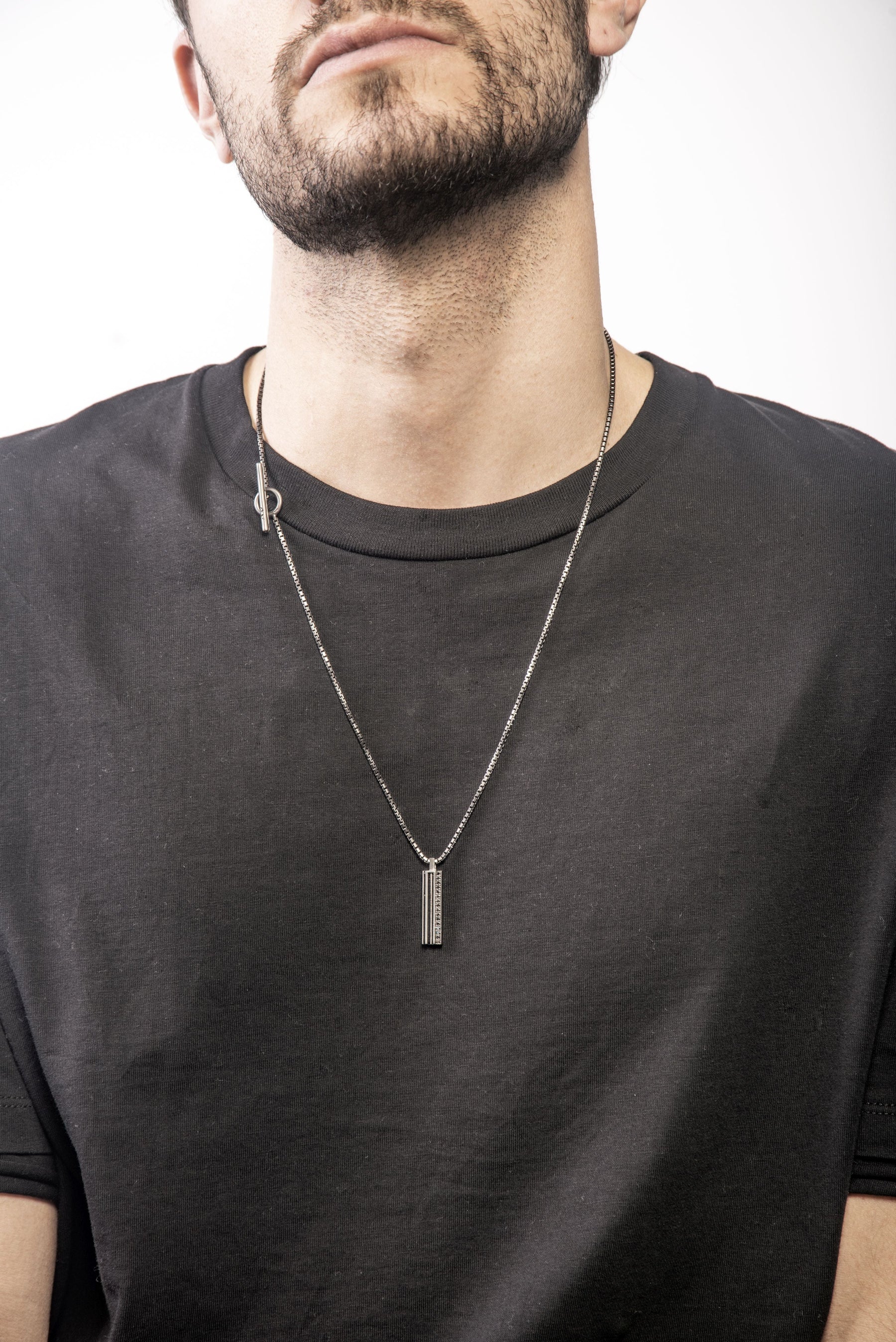 ACIES GEMSTONE PENDANT