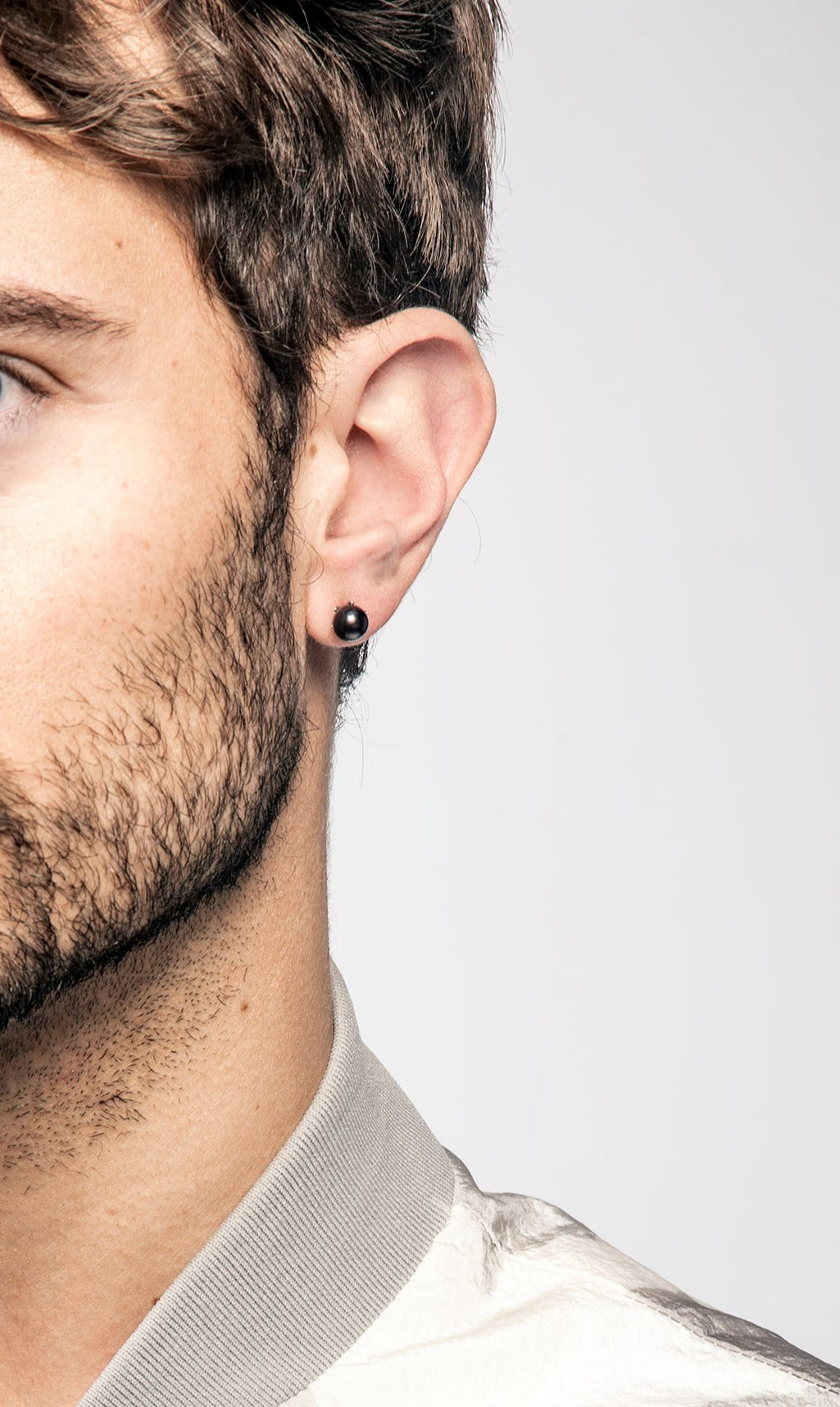 Calyx Mono Eggplant Pearl Earring