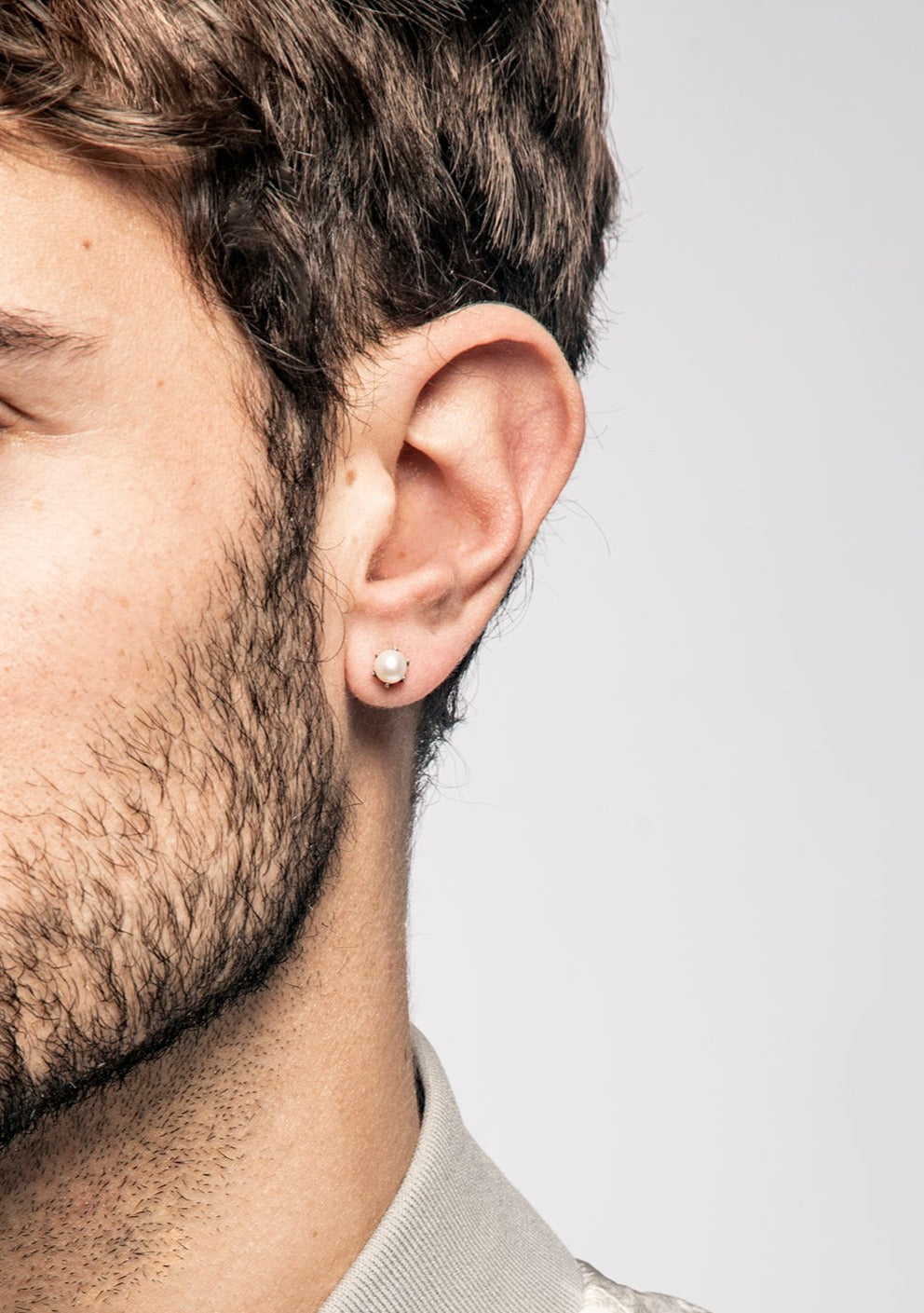 Calyx Mono Mini Pearl Earring