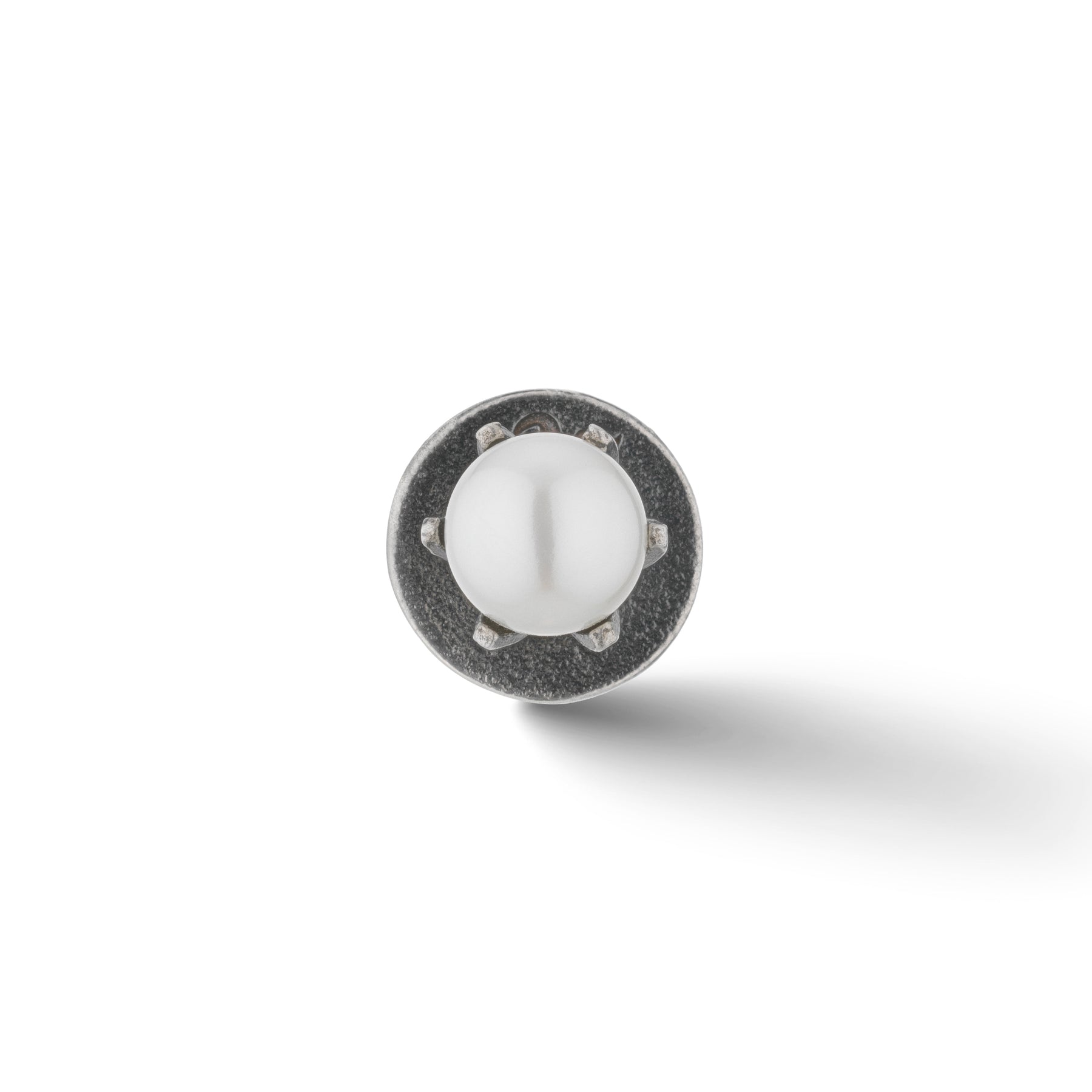 Calyx Mono Mini Pearl Earring