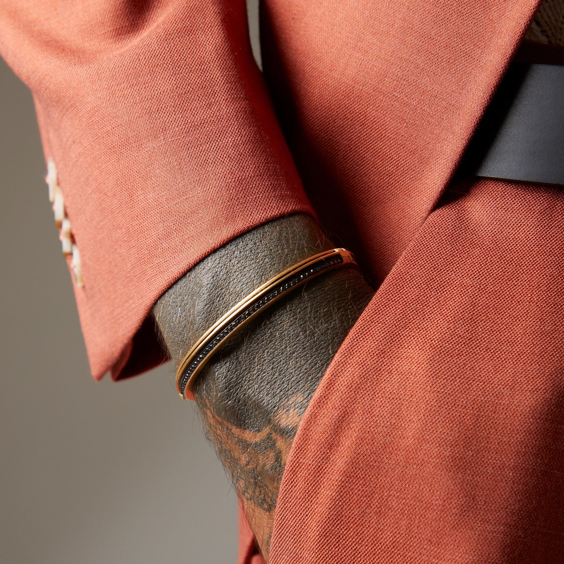 ACIES SLIM GEMSTONE CUFF