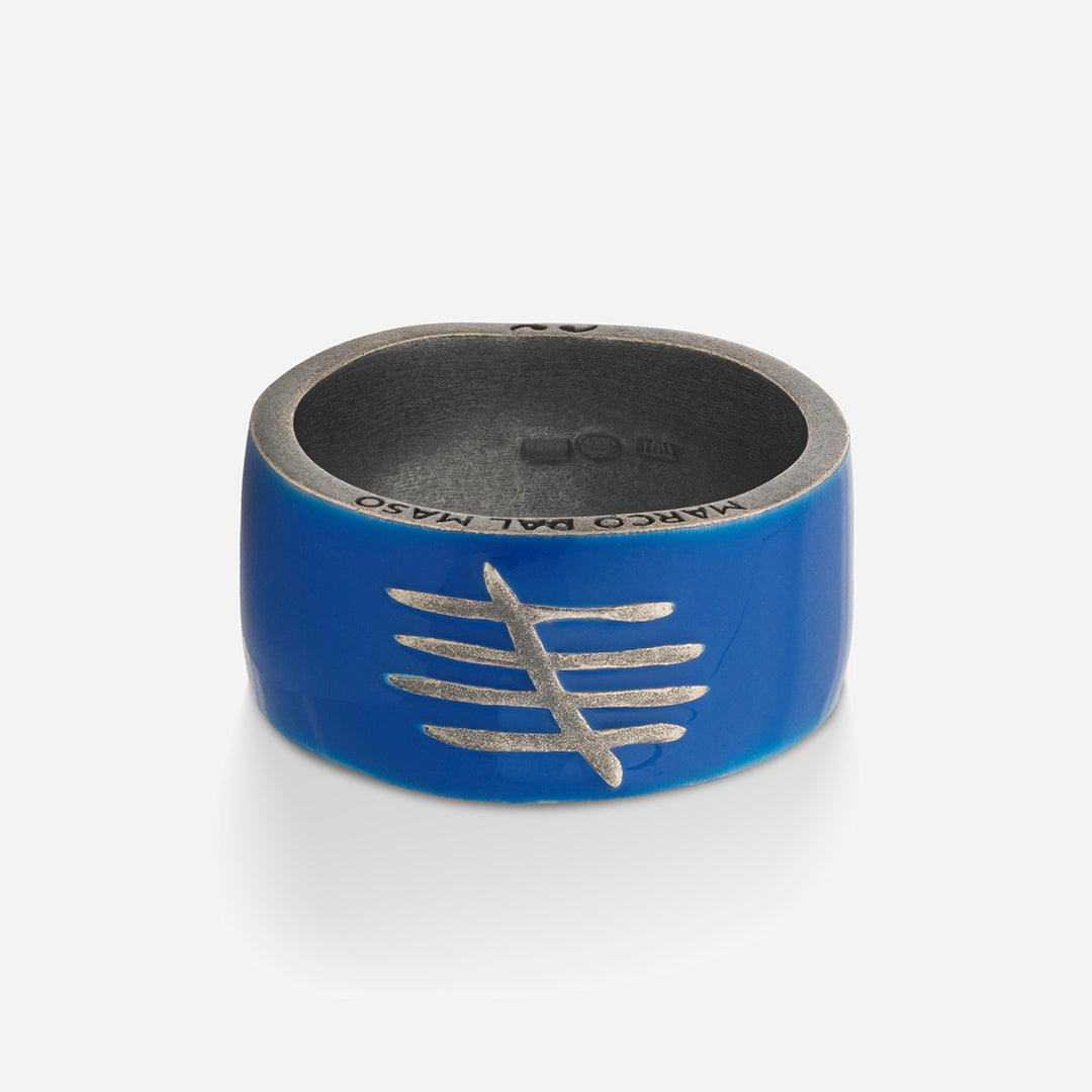 Anello TRIUMPH in argento ossidato con smalto blu