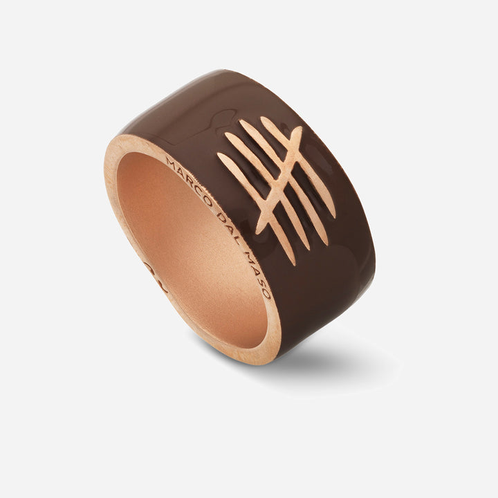 MARCO DAL MASO MEN Triumph Legacy ring featuring a sleek silver band with intricate engraved details.