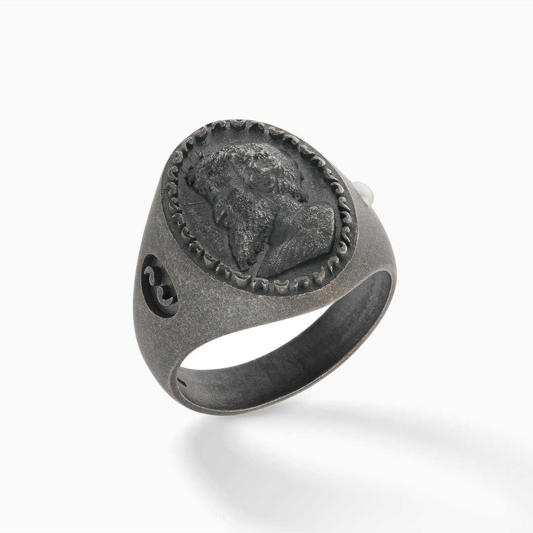 MONETA Valerio Belli Oxidized Silver Signet Ring