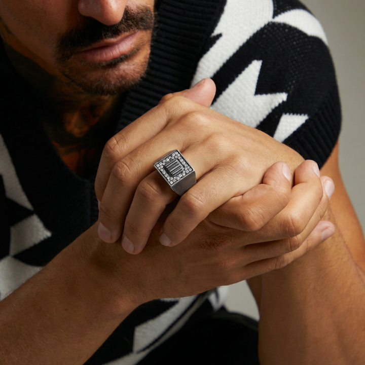 GLADIATOR Ring With White Diamonds