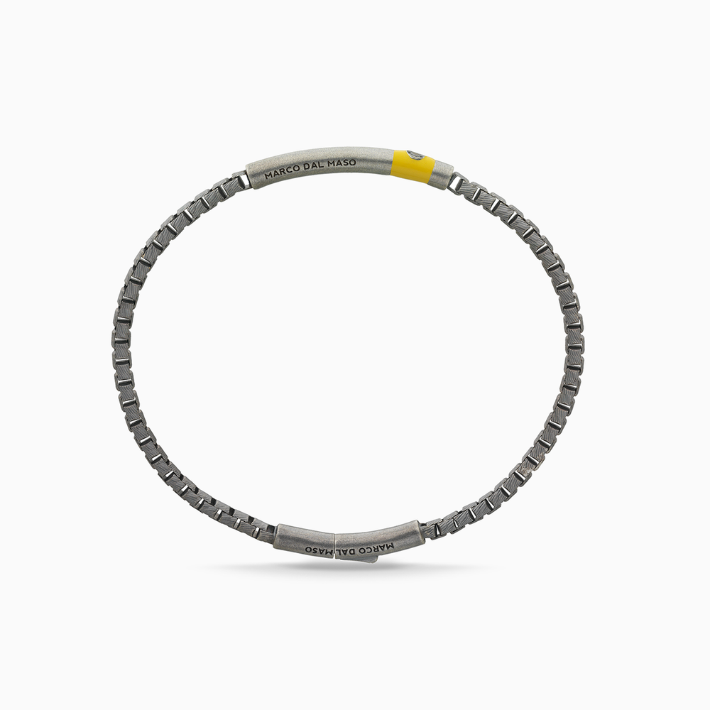 Bracciale ULISSE intagliato tubolare ossidato con diamante nero e smalto giallo