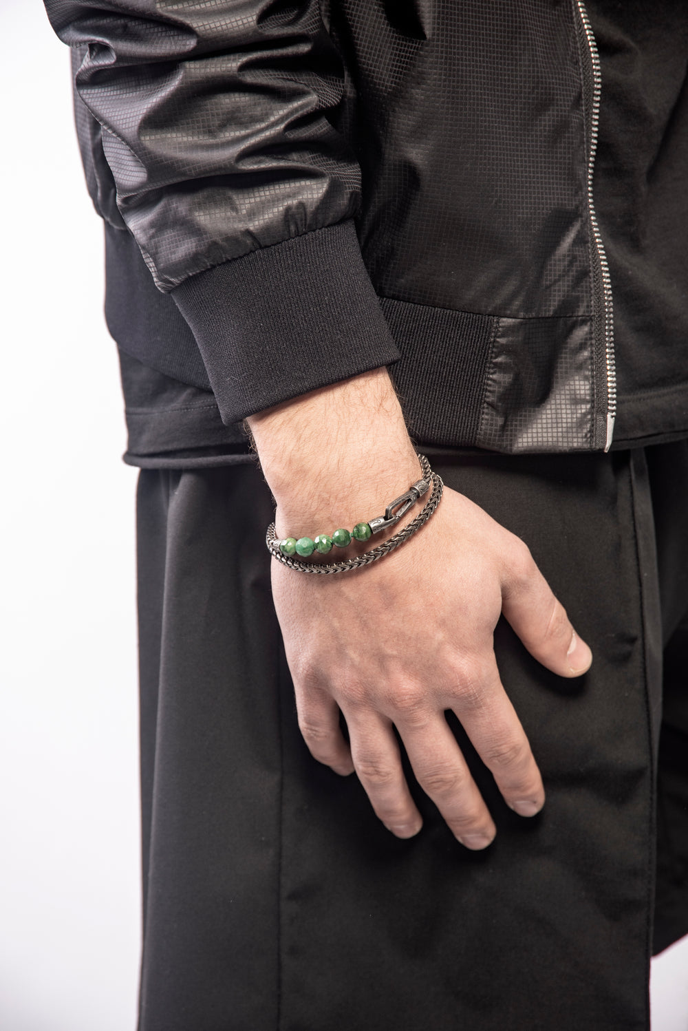 ULYSSES Armband mit facettierten Jadeitperlen und doppelter Wickelkette