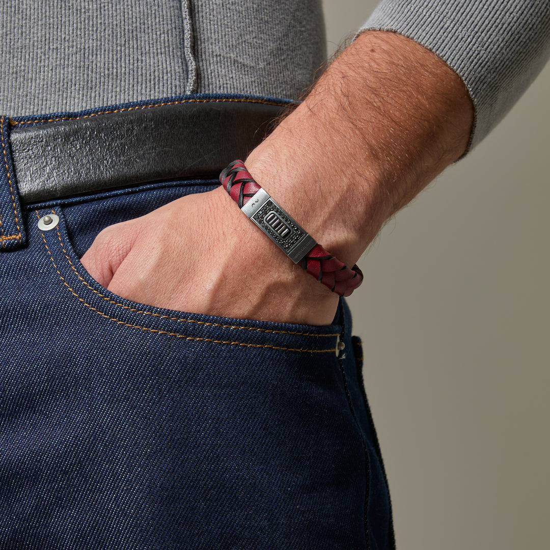 Contemporary Gladiator oxidized silver bracelet with black diamonds and red leather - Marco Dal Maso