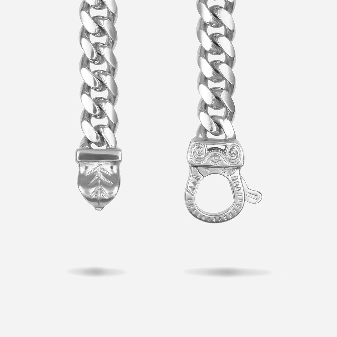 FLAMING TONGUE Cuban Link Necklace, Polished Silver - Front Clasp View