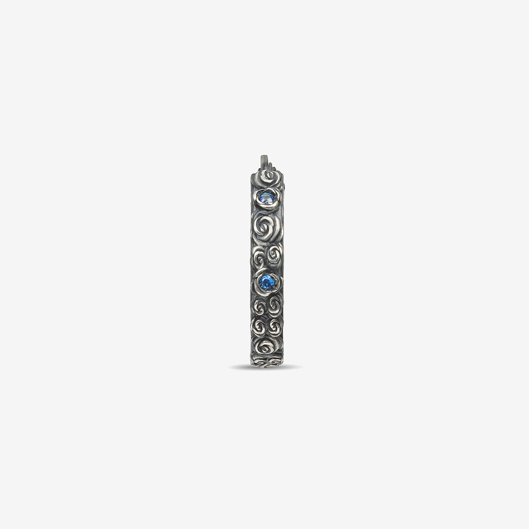 Diamonds and Roses blue sapphires earring in oxidized silver-Side View