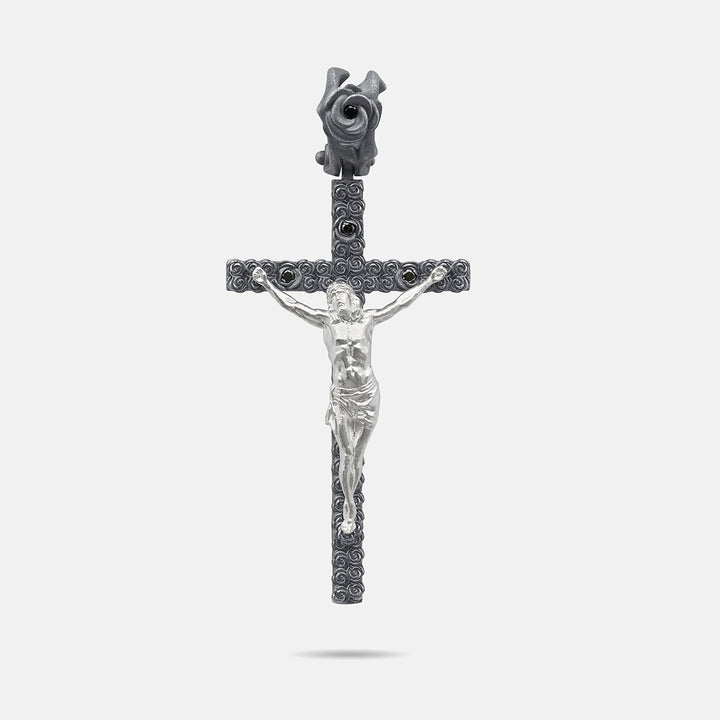 DIAMONDS'N'ROSES Silver Crucifix Amulet