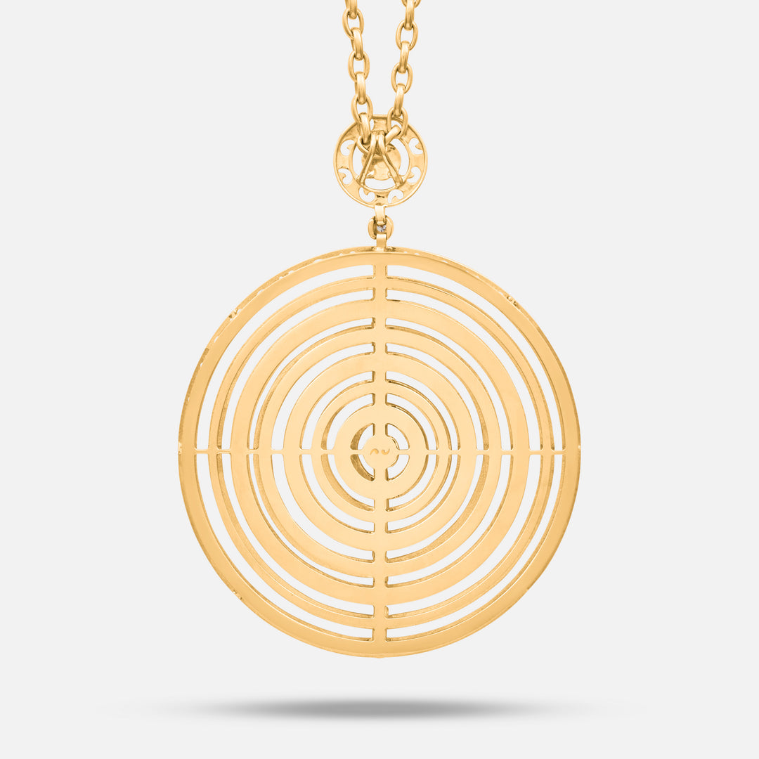 Detail of 18k yellow gold Amaia Twilight Pendant, capturing luminous craftsmanship and gemstone interplay.