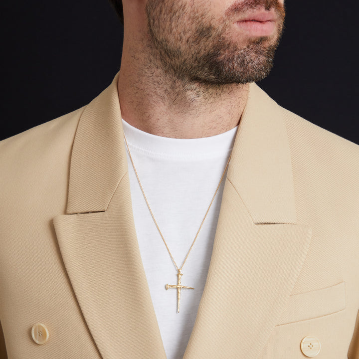 FORGED TRANSCENDENCE Gold Pendant, 18K Yellow Gold - Model View