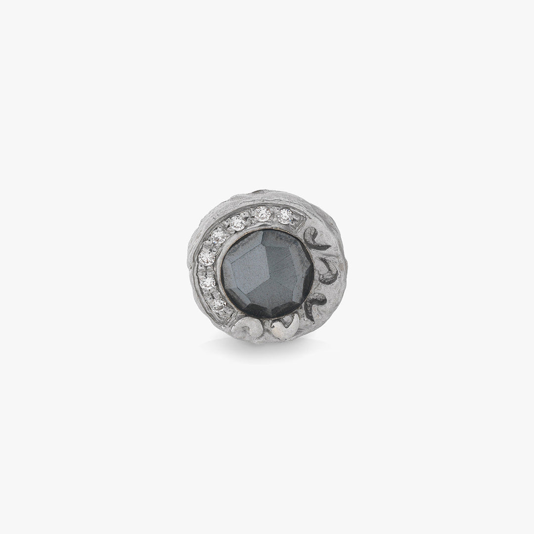 WARRIOR MEDALLION STUD EARRING