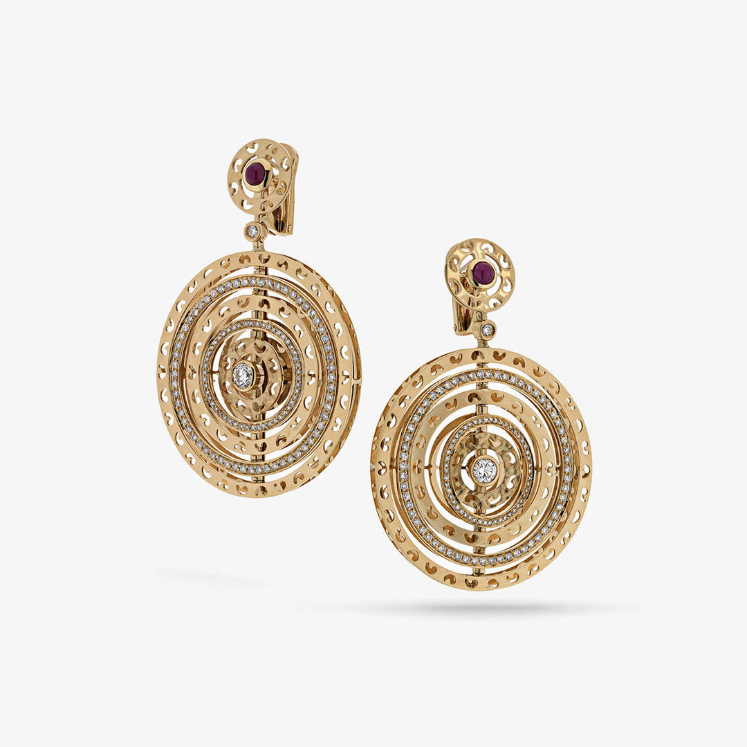 Detail of 18k yellow gold Amaia Twilight Earrings capturing gemstone contrast and craftsmanship.