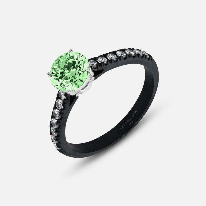 Eclipse Luna Ring in green diamond