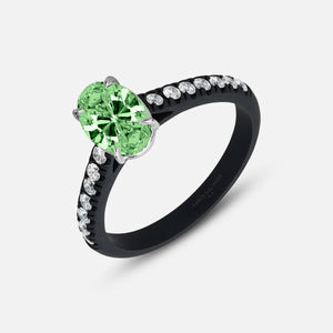 Eclipse Vesper Ring in green diamond