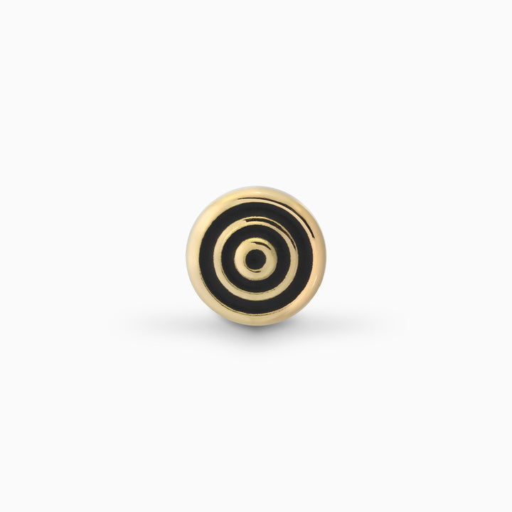 MARCO DAL MASO Acies Ipnotic Earring in yellow gold with black enamel, shown from the front to highlight its concentric circular design and contrasting gold and black detailing.