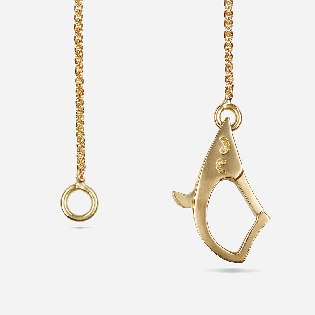 FORGED TRANSCENDENCE Hammered Gold Pendant, 18K Yellow Gold - Clasp View