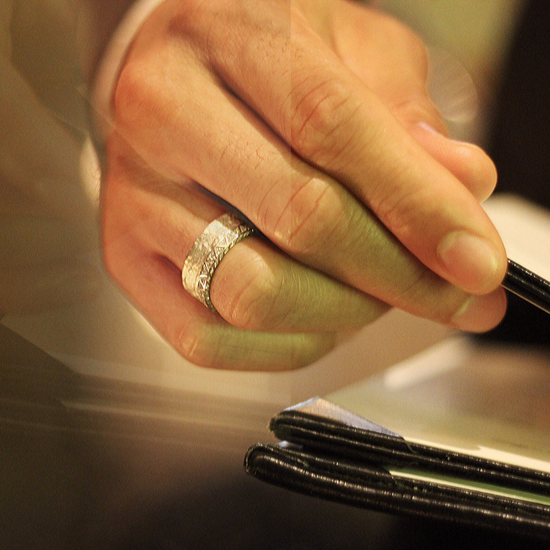 18kt Textured Rose Gold Manawa Ring with Champagne Diamonds